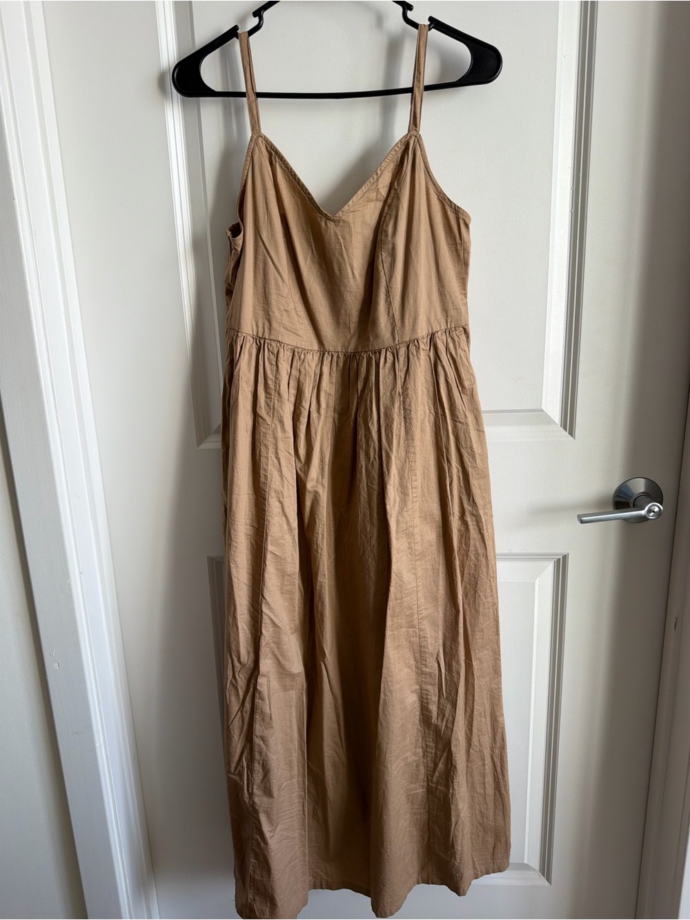 Old Navy Tan Spaghetti-Strap Maxi Dress - Picture 3 of 6